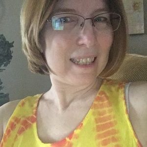 Meet your Posher, Cynthia